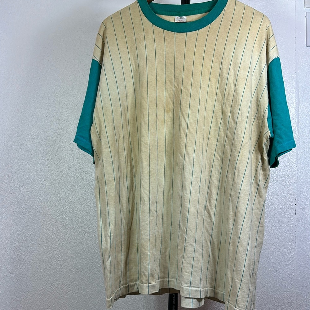 Vintage fruit of the loom shirt size XL
